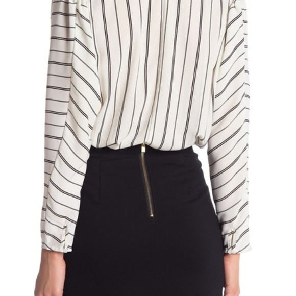 NWT ASTR Crossover V Neck Bodysuit NEW!! - Picture 5 of 6